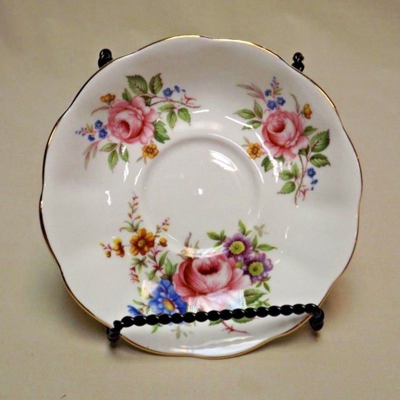 Royal Albert Bone China England Floral Pattern Tea Cup and Saucer - Picture 10 of 12